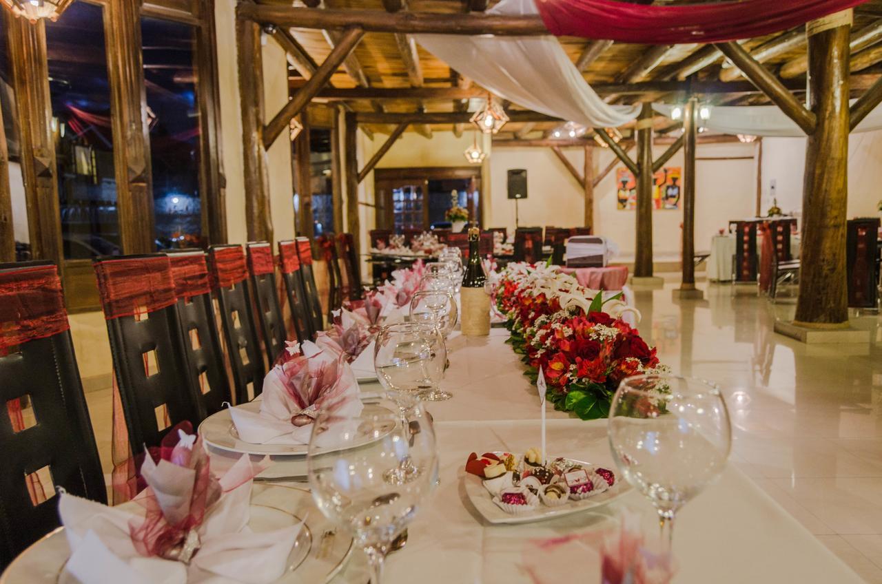 Hotel Bambu Ріобамба Екстер'єр фото