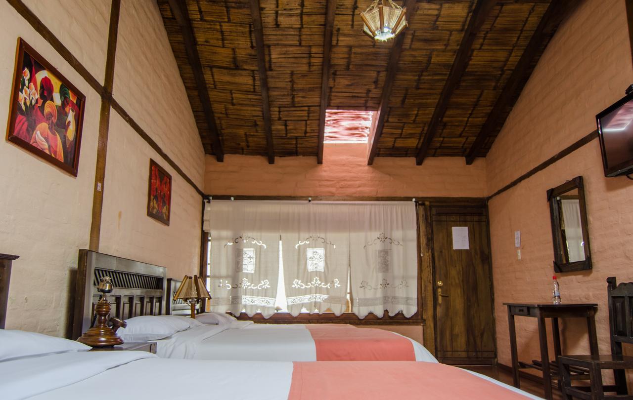 Hotel Bambu Ріобамба Екстер'єр фото