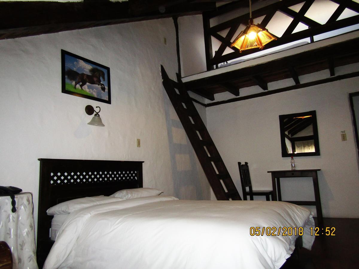 Hotel Bambu Ріобамба Екстер'єр фото